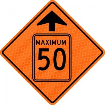 Panneau de travaux routiers qui indique l'arrivée d'une limite de vitesse de 50 km/h